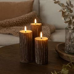 LED-blockljus i träliknande set med smält look och flammeffekt - Ø5,5 cm, 10/12,5/15 cm höga - inkl. fjärrkontroll