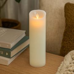 LED XL-blockljus 30 cm hög med flammeffekt och fjärrkontroll - vitt - äkta stearin - timer ingår
