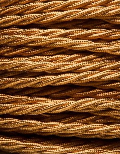 Guld tvinnad textilkabel